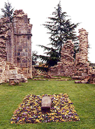 Memorial to Richard at Chalus